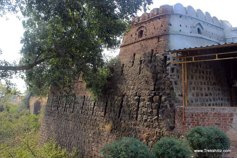 Bahadurwadi gad